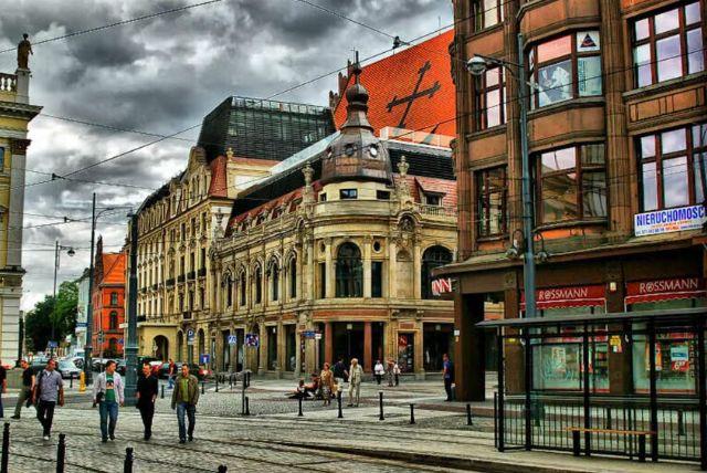 נקודת תצפית על ורוצלב - Bridge of Penitents (גשר חוזרים בתשובה) credit to getyourguide.com