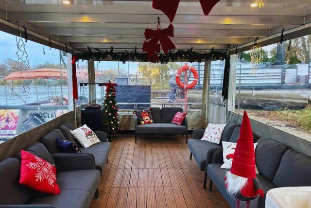 שוק כריסמס ורוצלב - אירועים מרכזיים, קישוטים, מה יש בשוק חג המולד? credit to getyourguide.com