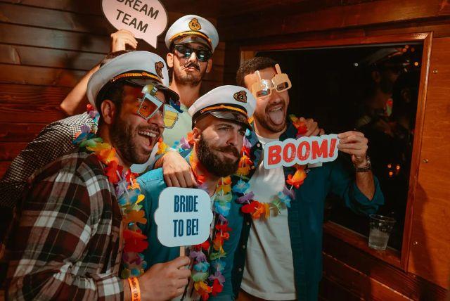 מסיבת יאכטה בורוצלב כולל אלכוהול ללא הגבלה במהלך השייט credit to getyourguide.com