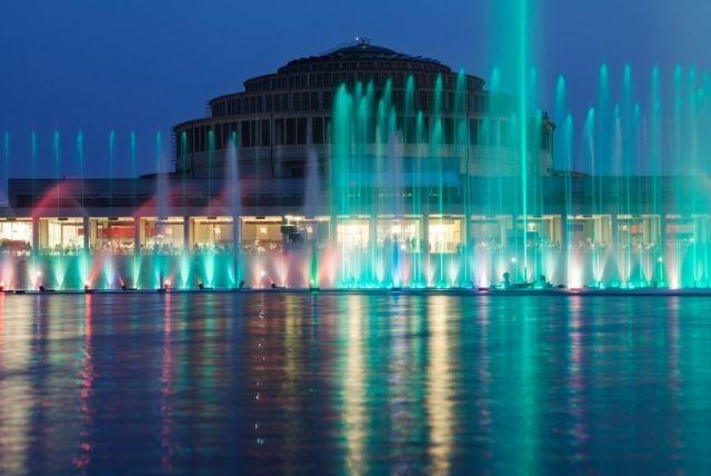 מופע המזרקות של ורוצלב (Wrocławska Fontanna, Wrocław Multimedia Fountain)