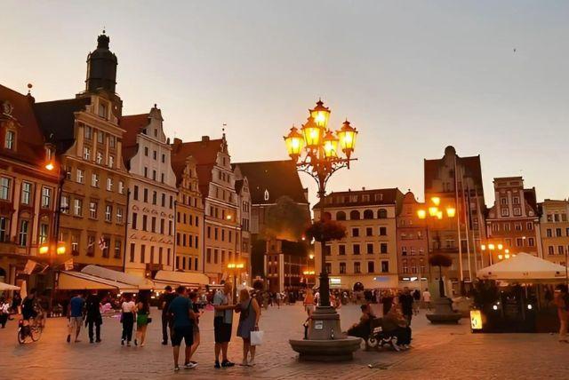 סיור קולינרי בעקבות אוכל פולני מסורתי credit to getyourguide.com