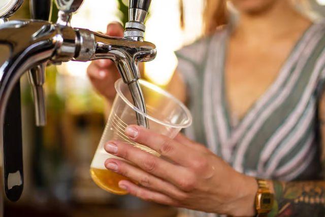 סיור טעימות בירה מקומית בורוצלב credit to getyourguide.com