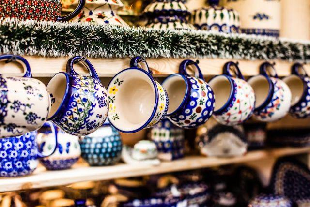 מפעל קדרות פולני ליד ורוצלב - סיור מודרך כולל הסעה credit to getyourguide.com