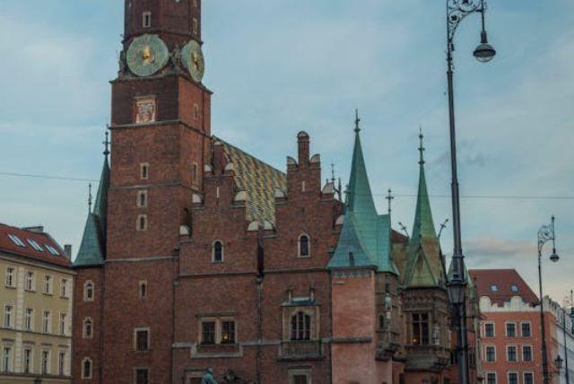 בניין העירייה של ורוצלב (Ratusz Wrocławski)