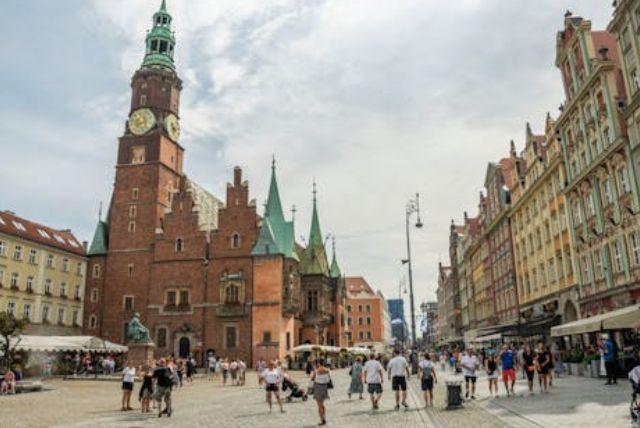 כיכר המלח (Plac Solny) בורוצלב credit to getyourguide.com