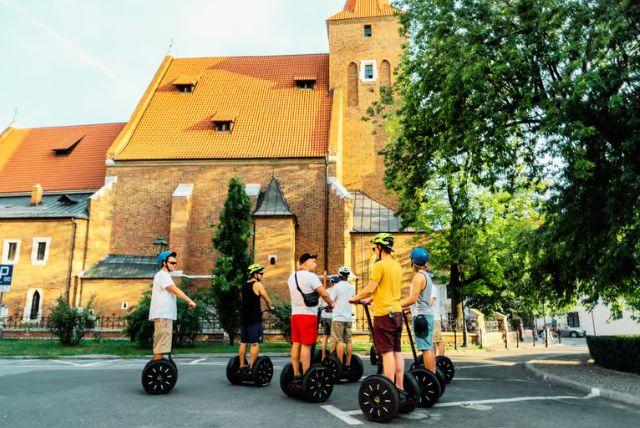 סיור סגווי בורוצלב במשך שעה וחצי של קסם credit to getyourguide.com