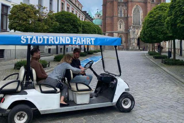 סיור ברכב חשמלי בורוצלב credit to getyourguide.com