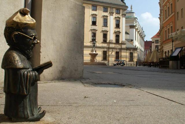 מוזיאון אוניברסיטת ורוצלב (Uniwersytet Wrocławski) credit to getyourguide.com