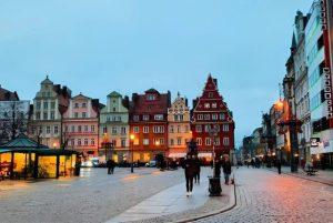 סיור רגלי עם מדריך מקומי בעיר העתיקה של ורוצלב credit to getyourguide.com