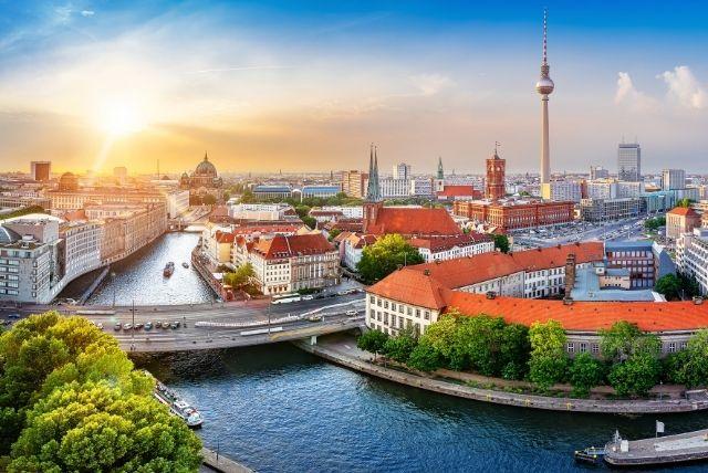 מברלין לורוצלב - יום טיול סיור מודרך