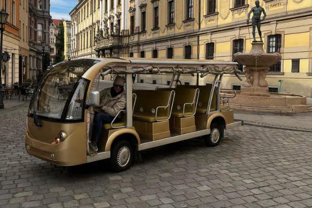 סיור ברכב חשמלי בורוצלב כולל יין credit to getyourguide.com