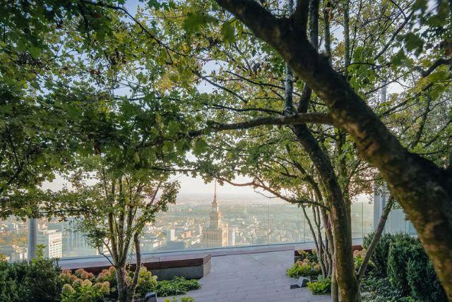 וורשה הייליין (Highline Warsaw) - אם אתם מגיעים לוורשה אסור לכם לפספס תצפית 360 מעלות credit to getyourguide.com