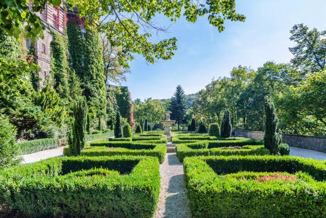 טירת קשונז' - יום טיול מורוצלב אל Ksiaz Castle credit to getyourguide.com