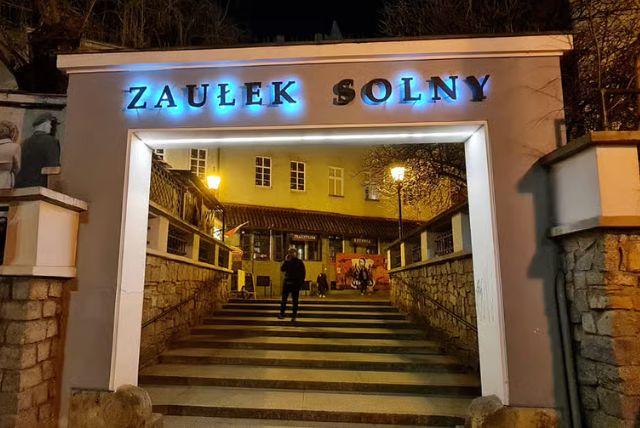 פארק ושדרה שאסור לפספס בורוצלב - Xawery Dunikowski Boulevard credit to getyourguide.com