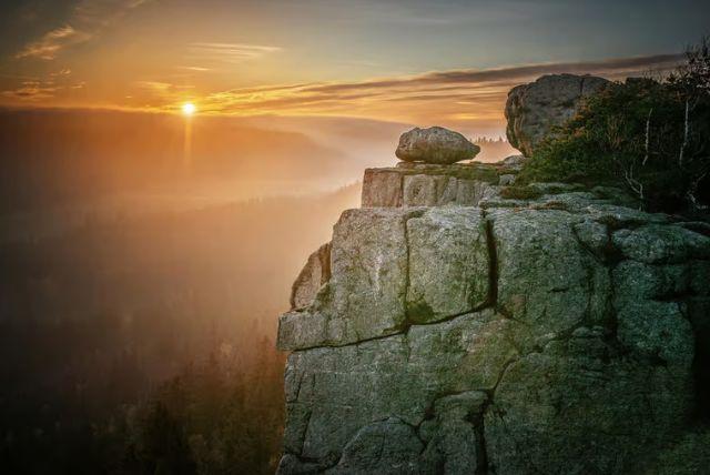 רוק סיטי (Adršpach Rock Formation) - טיולים מורוצלב לעיר הסלעים credit to getyourguide.com